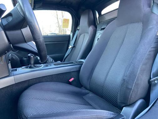 2006 Mazda MX-5 Miata Touring