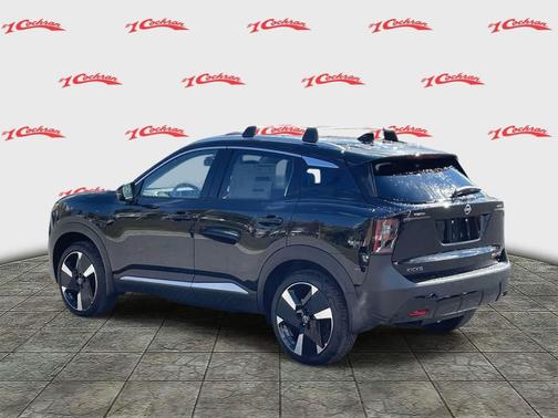 Super Black 2026 Nissan Kicks SR