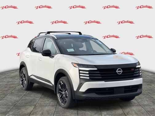 Aspen White Tricoat/Super Black 2026 Nissan Kicks SR