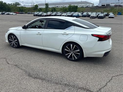 Pearl White Tricoat 2021 Nissan Altima SR FWD