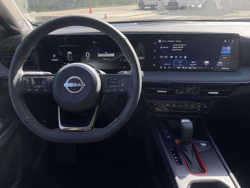 Super Black 2026 Nissan Kicks SR