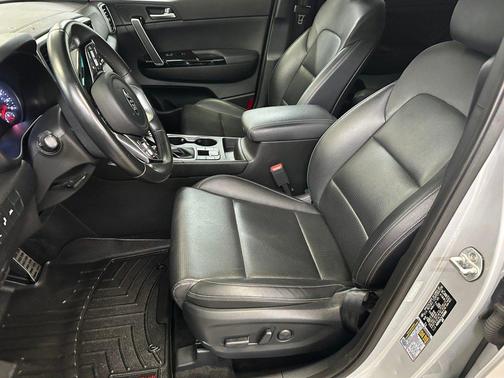 Sparkling Silver 2020 Kia Sportage S
