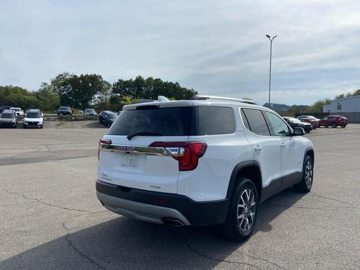 2023 GMC Acadia AWD SLE