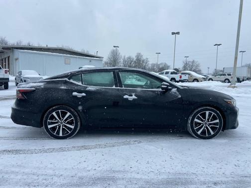 2023 Nissan Maxima SV Xtronic CVT