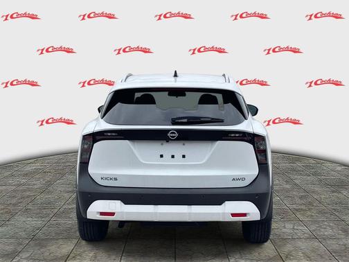 Fresh Powder 2026 Nissan Kicks SV