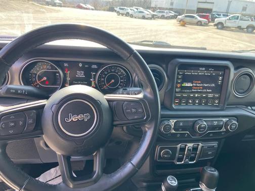 2022 Jeep Wrangler Unlimited Sport