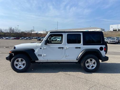 2022 Jeep Wrangler Unlimited Sport