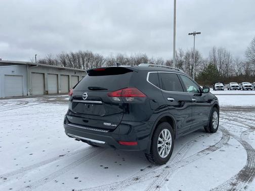 2019 Nissan Rogue S