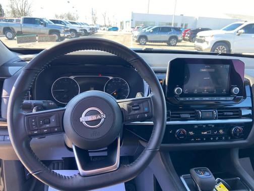 2025 Nissan Pathfinder SV 4WD