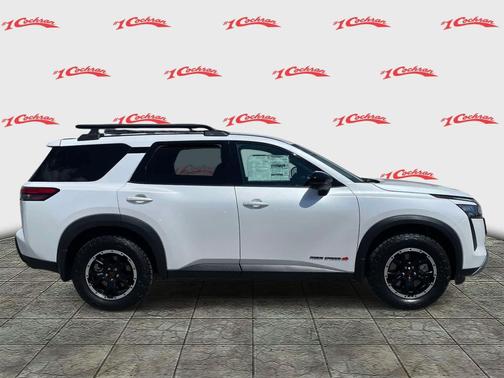 Everest White Pearl Tricoat 2026 Nissan Pathfinder Rock Creek