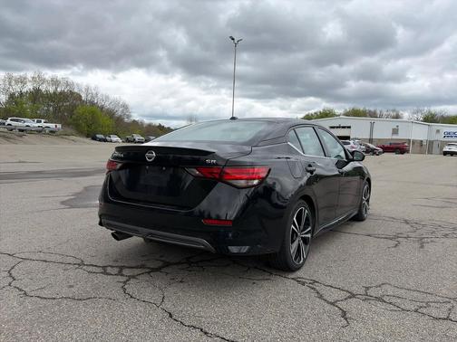Super Black 2023 Nissan Sentra SR