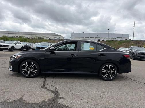 Super Black 2023 Nissan Sentra SR