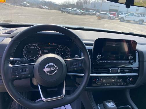 2023 Nissan Pathfinder SV 4WD