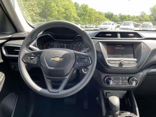 Mosaic Black Metallic 2023 Chevrolet Trailblazer LT