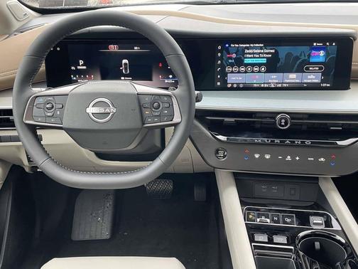 Super Black 2027 Nissan Murano Platinum
