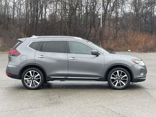 2020 Nissan Rogue SL