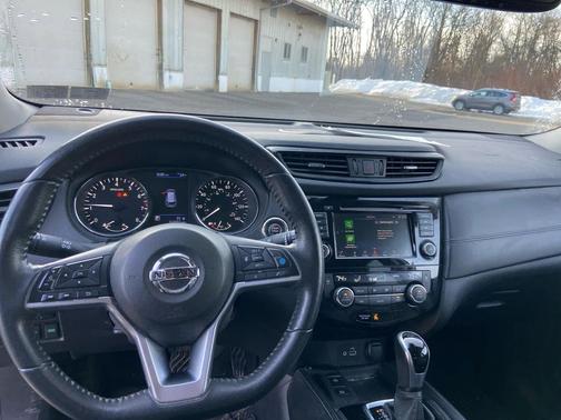 2020 Nissan Rogue SL