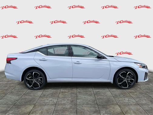 2025 Nissan Altima SR AWD