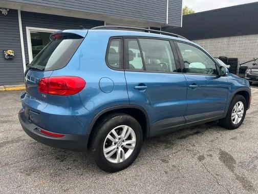 Pacific Blue Metallic 2017 Volkswagen Tiguan 2.0T S