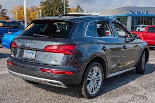 Photo 3 of 30 of 2018 Audi Q5 2.0T Premium Plus