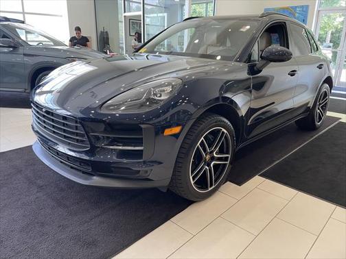 2021 Porsche Macan Base