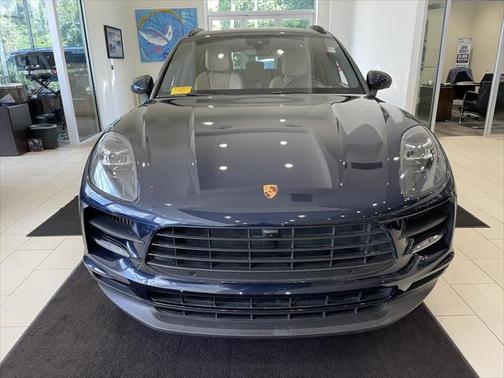 2021 Porsche Macan Base