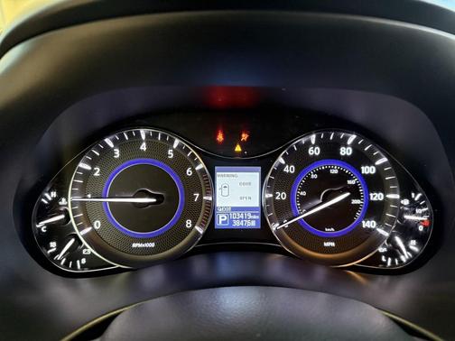 2016 INFINITI QX80 Base