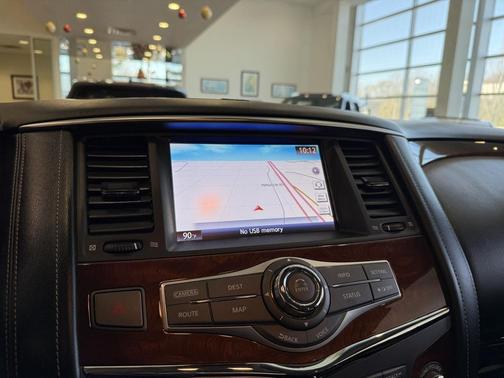 2016 INFINITI QX80 Base