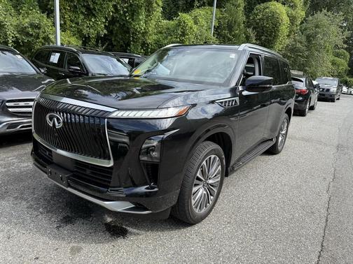 2025 INFINITI QX80 SENSORY AWD