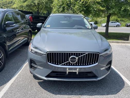 2023 Volvo XC60 Recharge Plug-In Hybrid T8 Ultimate Bright Theme