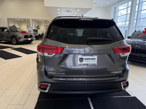 2018 Toyota Highlander Limited Platinum