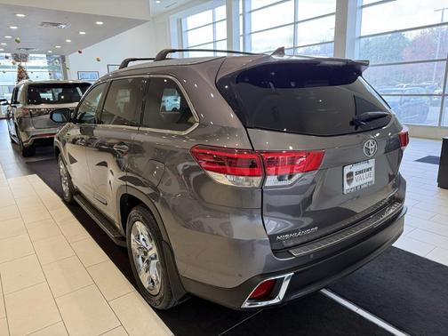 2018 Toyota Highlander Limited Platinum