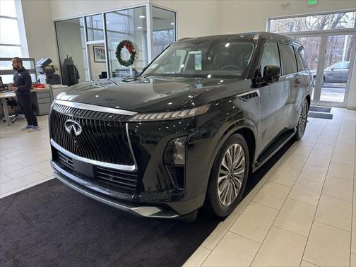 2025 INFINITI QX80 SENSORY AWD