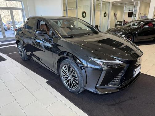 2023 Lexus RZ 450e Luxury