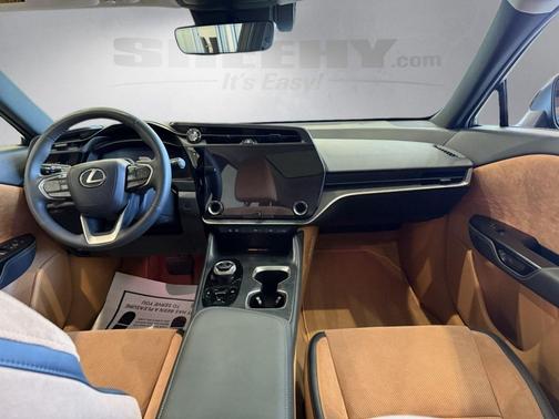 2023 Lexus RZ 450e Luxury