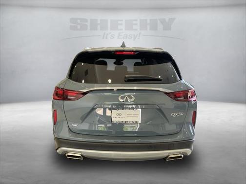 2022 INFINITI QX50 LUXE AWD