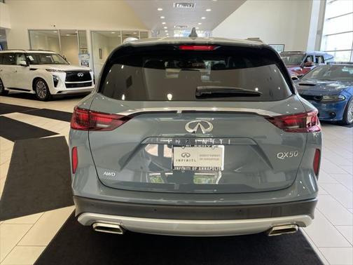 2022 INFINITI QX50 LUXE AWD
