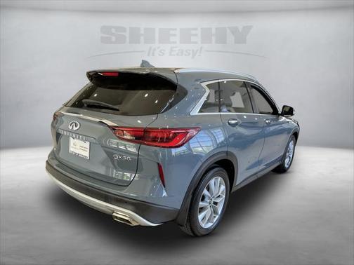 2022 INFINITI QX50 LUXE AWD