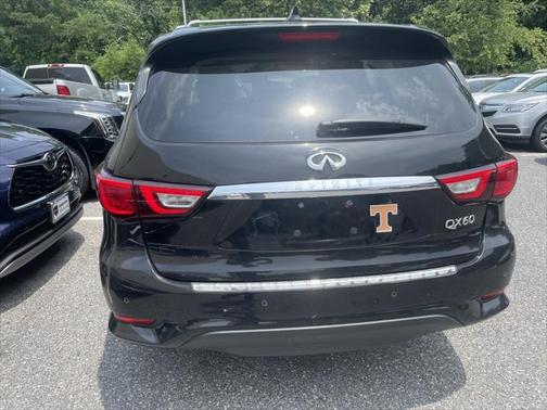 2017 INFINITI QX60 Base