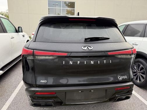 2022 INFINITI QX60 Pure