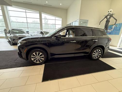 2022 INFINITI QX60 Pure