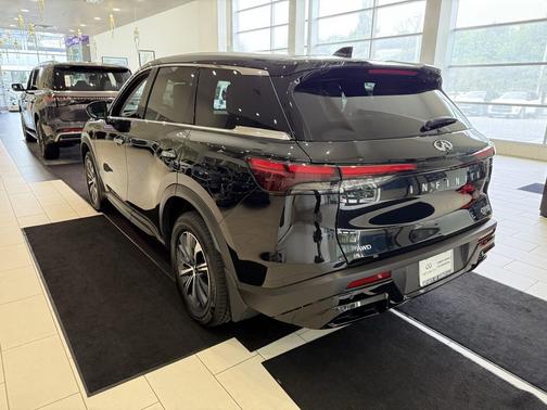 2022 INFINITI QX60 Pure