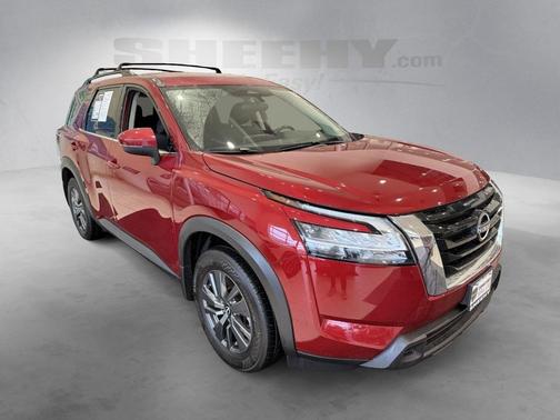 2022 Nissan Pathfinder SV 4WD
