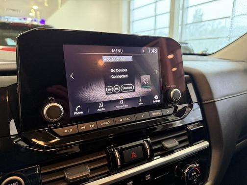 2022 Nissan Pathfinder SV 4WD