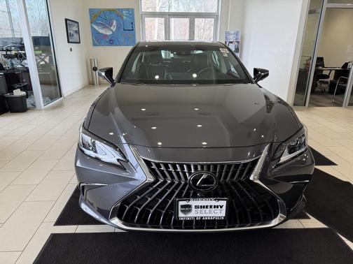 2024 Lexus ES 300h Luxury