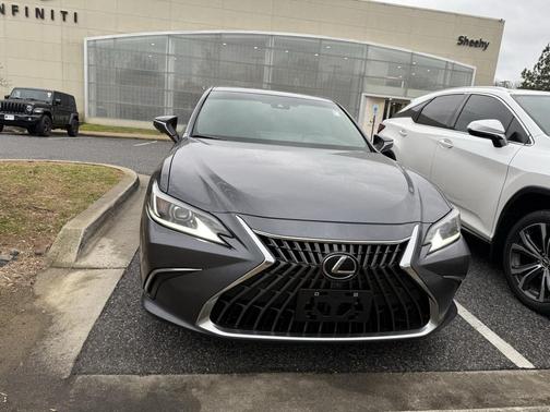 2024 Lexus ES 300h Luxury