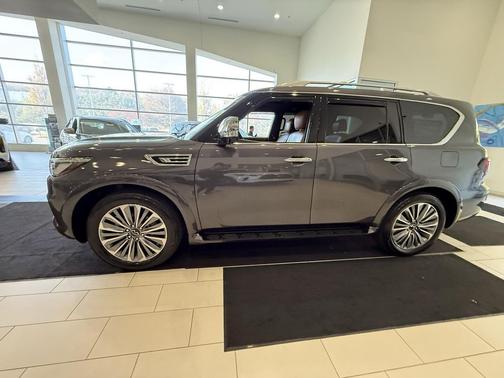 2022 INFINITI QX80 SENSORY AWD