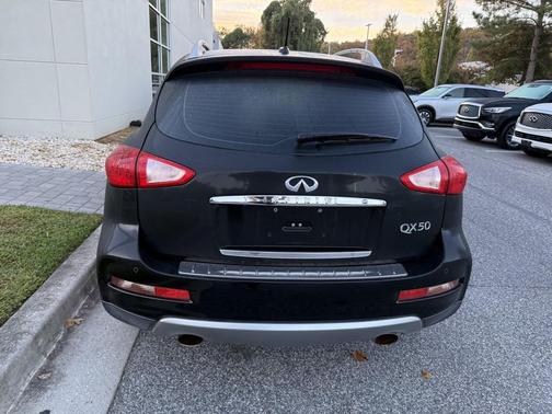 2016 INFINITI QX50 Base