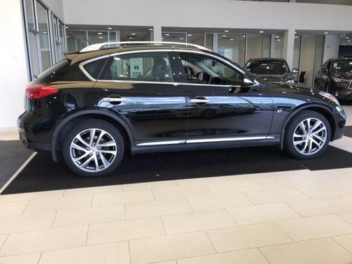 2016 INFINITI QX50 Base