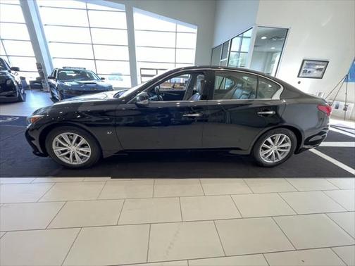 2015 INFINITI Q50 Premium
